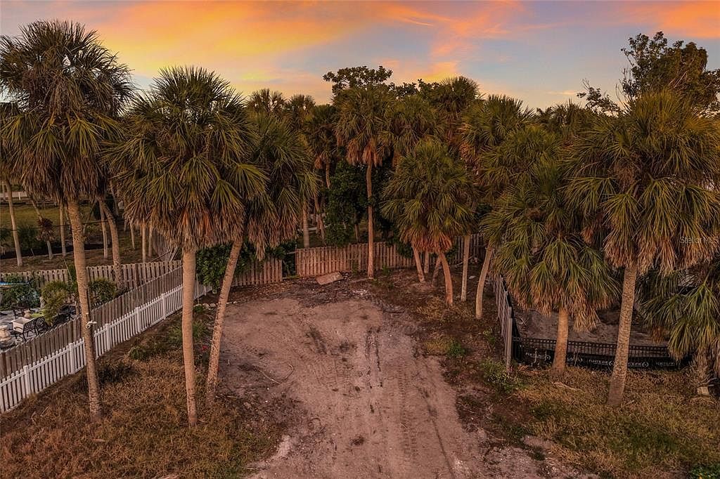 130 N Boulevard Of The Presidents LOT 8 Sarasota, FL 34236 - Thumbnail 5