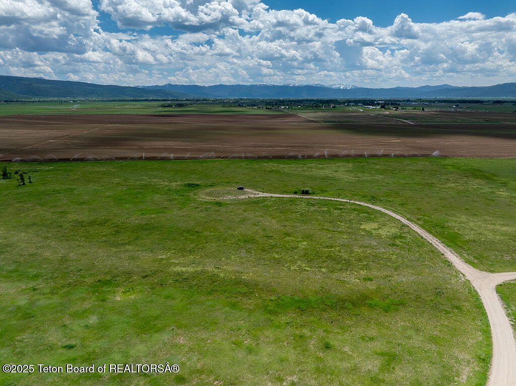 1227 Pine View Ln Victor, ID 83422 - Thumbnail 5