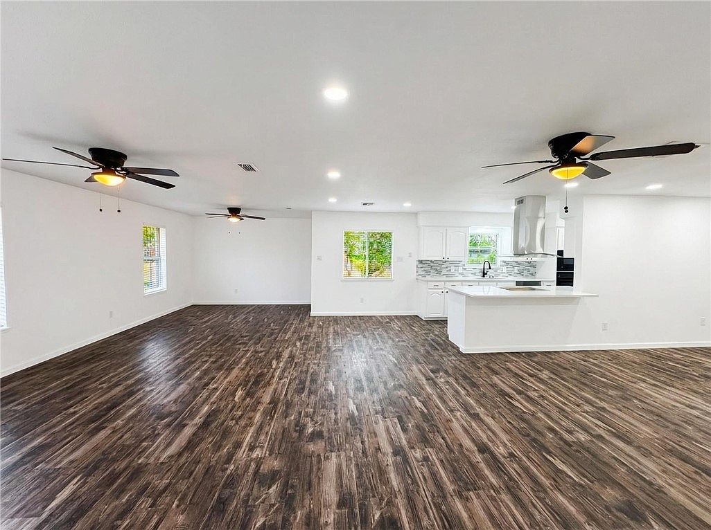 4053 Donaho Dr Corpus Christi, TX 78413 - Thumbnail 5