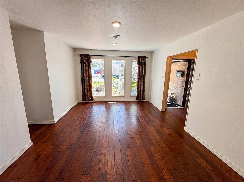 1102 Delta Dr Corpus Christi, TX 78412 - Thumbnail 5