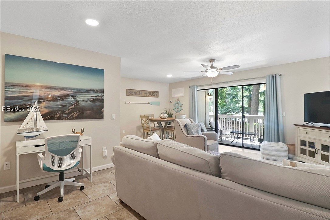 125 Cordillo Pkwy APT 23 Hilton Head Island, SC 29928 - Thumbnail 5