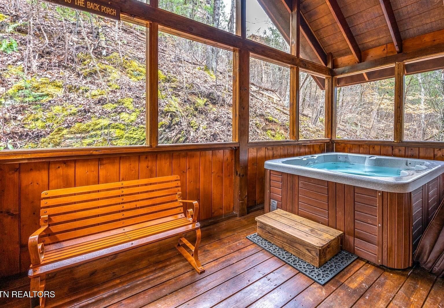 645 Chickasaw Gap Way Pigeon Forge, TN 37863 - Thumbnail 5