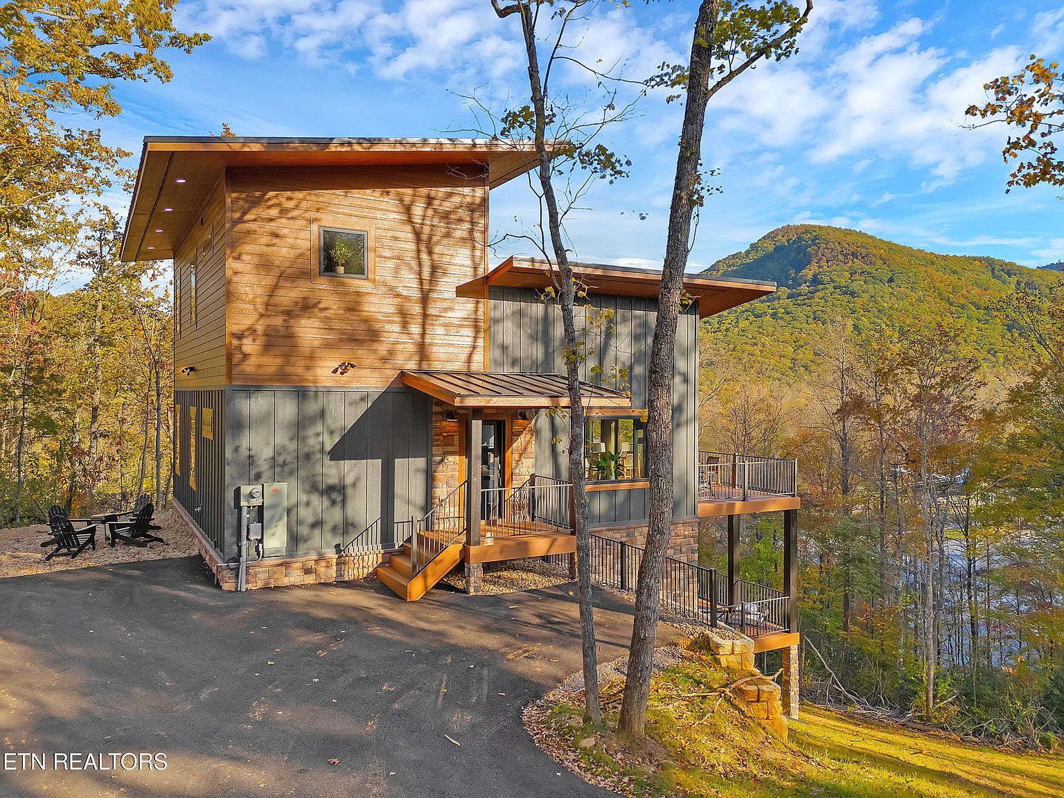 2671 Switchback Way Cosby, TN 37722 - Thumbnail 5