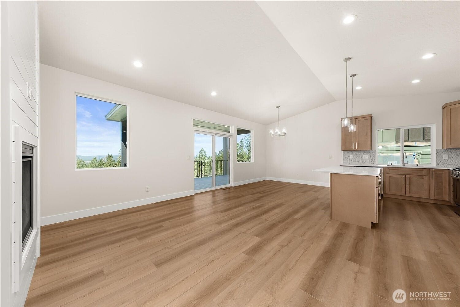 4229 W Tolliver Ct Spokane, WA 99208 - Thumbnail 5