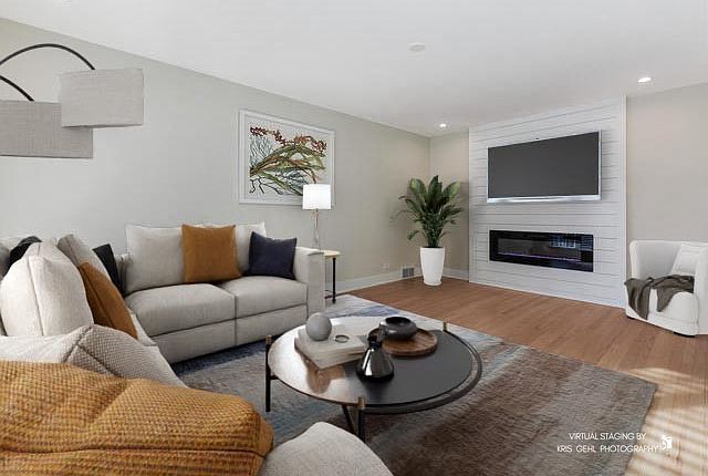 6207 N Hiawatha Ave Chicago, IL 60646 - Thumbnail 5