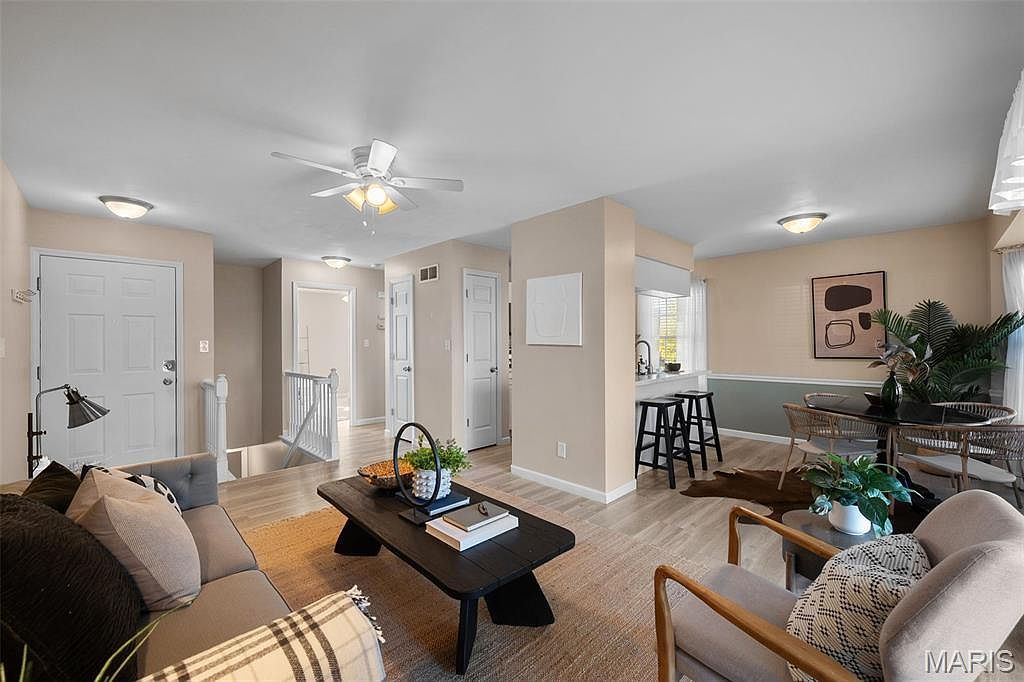 1538 Surrey Ln #A Saint Charles, MO 63304 - Thumbnail 5