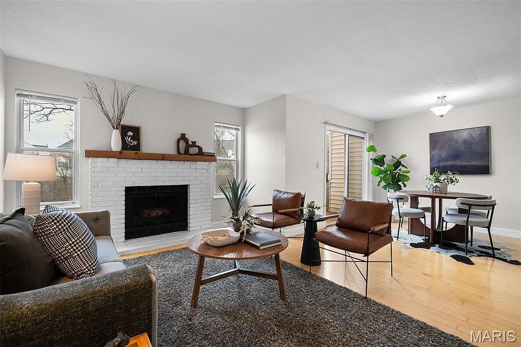 1323 Tahoe Valley Ct Ballwin, MO 63021 - Thumbnail 5