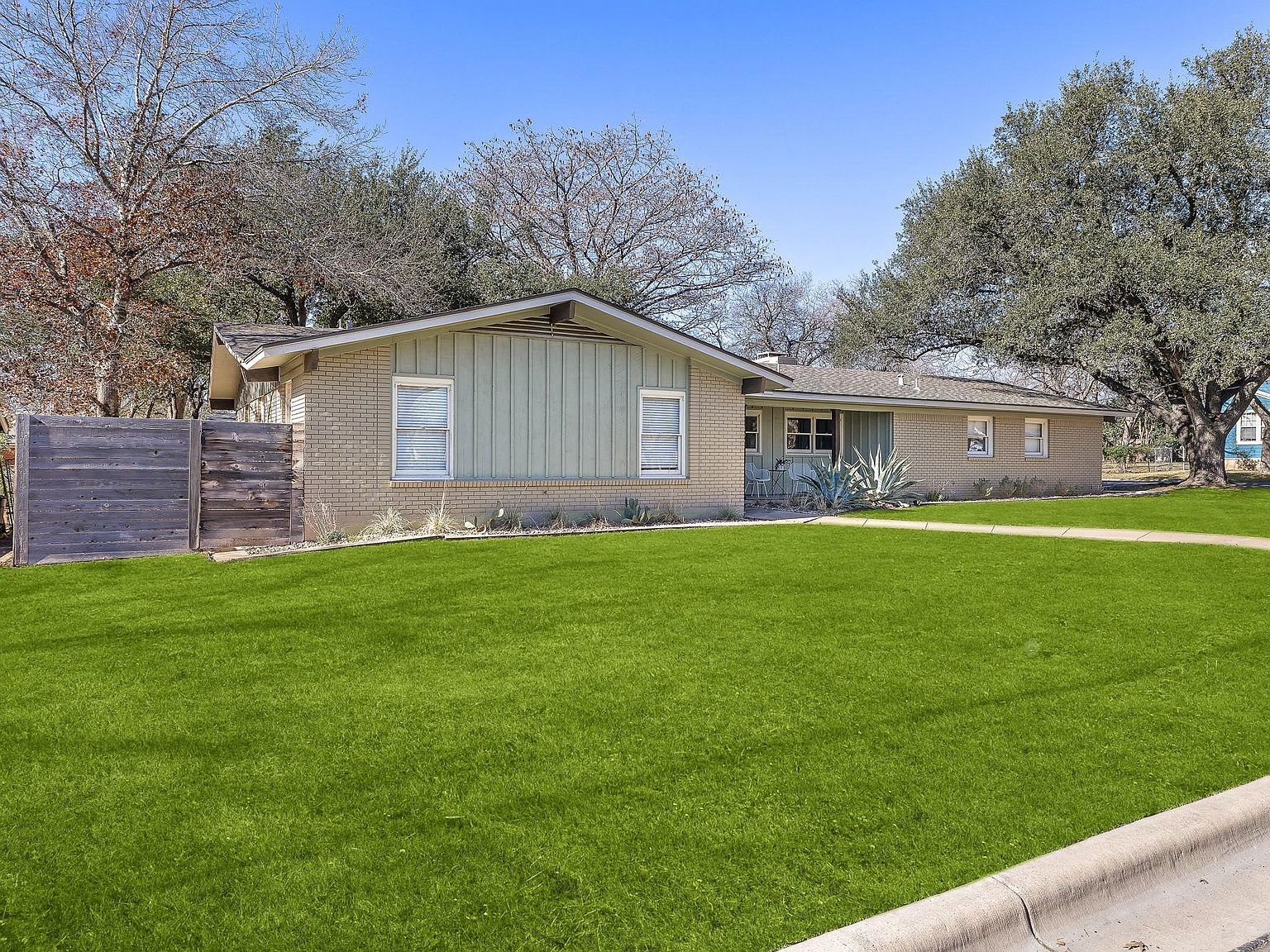 1802 Hutto Rd Georgetown, TX 78626 - Thumbnail 5