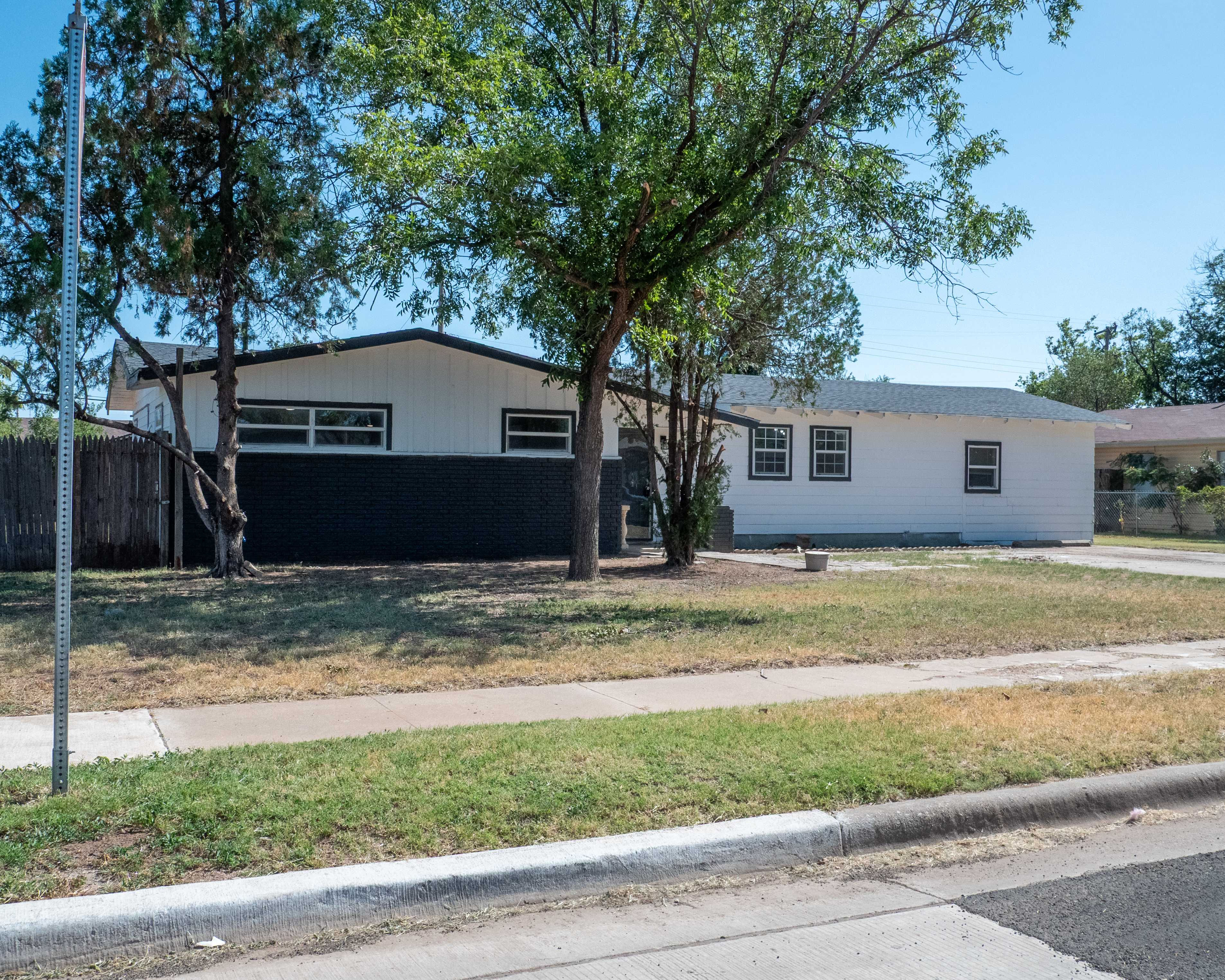 1301 61st St, Lubbock, TX, USA, 79412  | Single Family