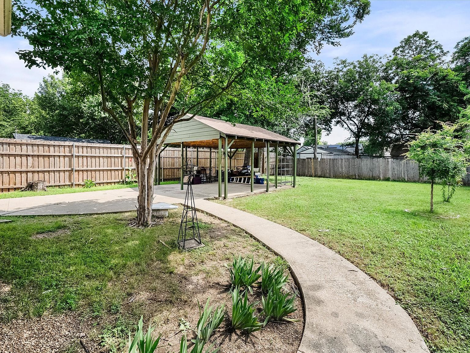 5107 Denton Dr Dallas, TX 75235 - Thumbnail 5