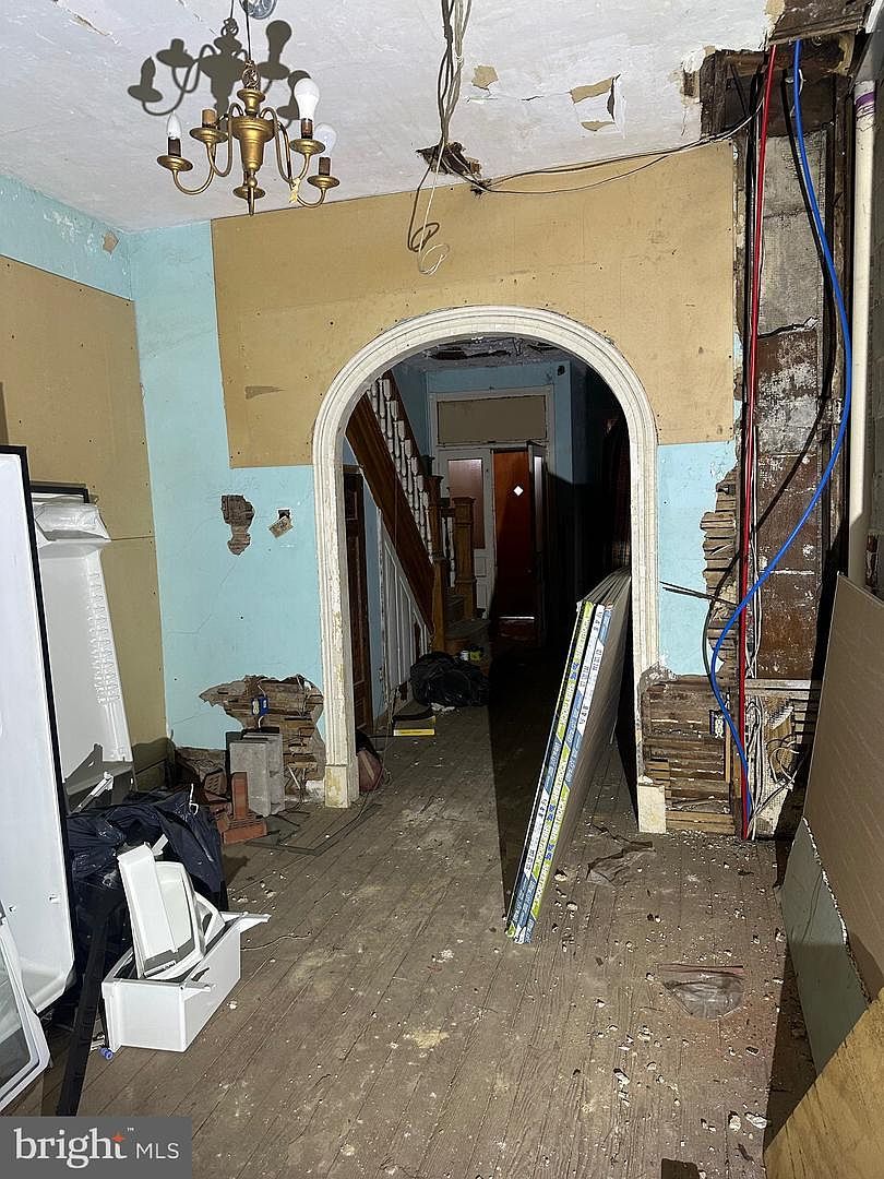 1924 W Westmoreland St Philadelphia, PA 19140 - Thumbnail 5