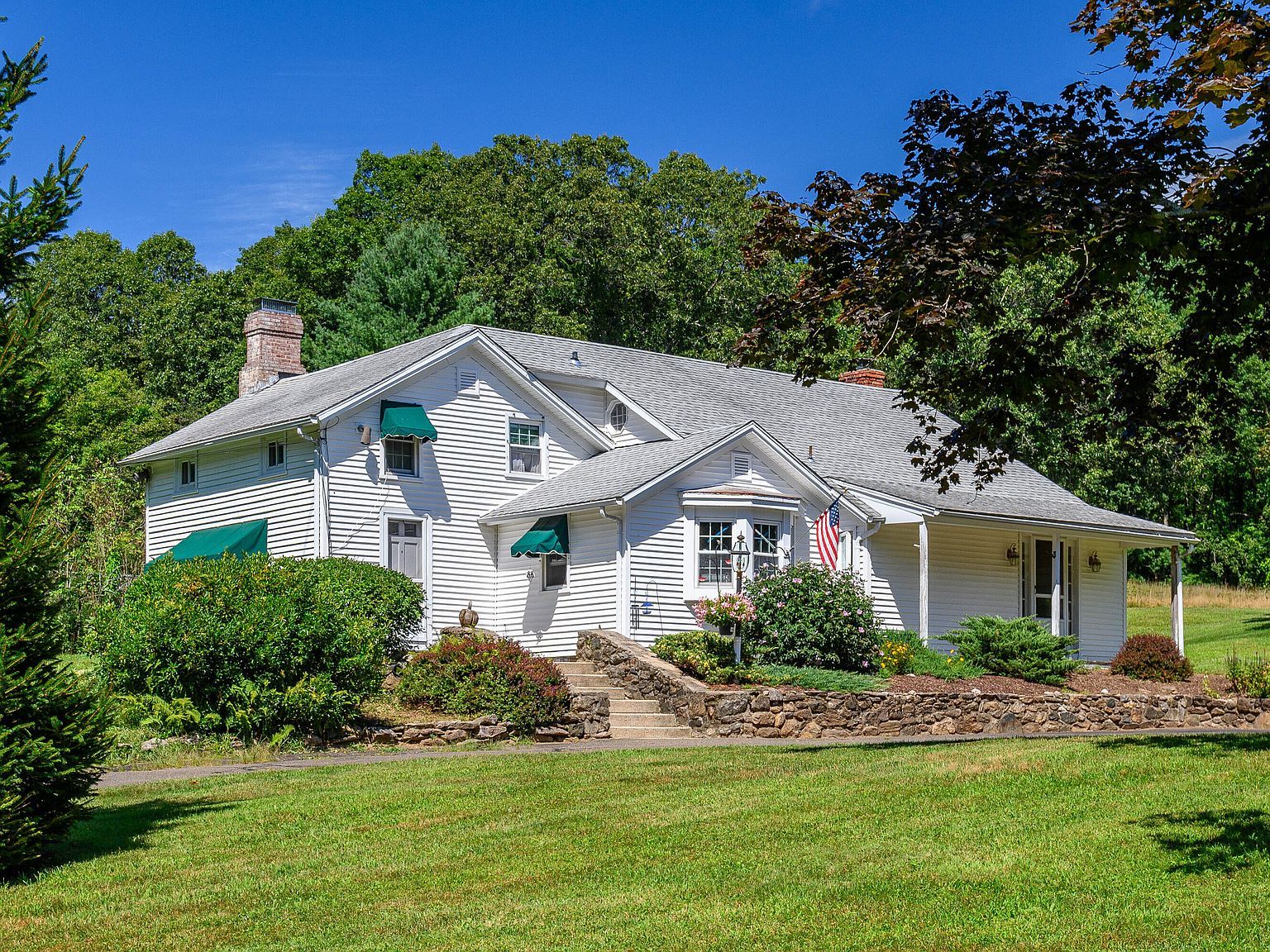 12 Valley Field Rd S Sandy Hook, CT 06482 - Thumbnail 5