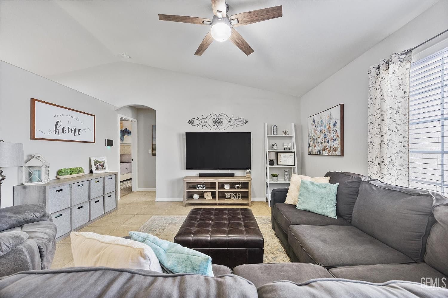 3305 Kimmie Rachelle Ct Bakersfield, CA 93313 - Thumbnail 5