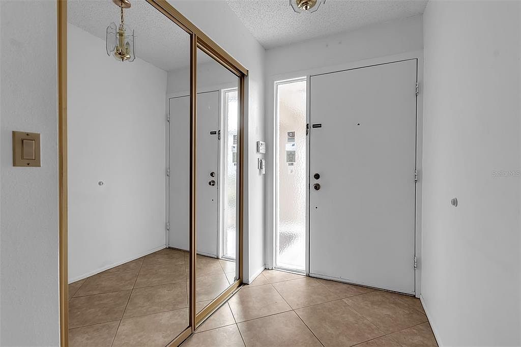 5241 Marsh Field Ln #18 Sarasota, FL 34235 - Thumbnail 5