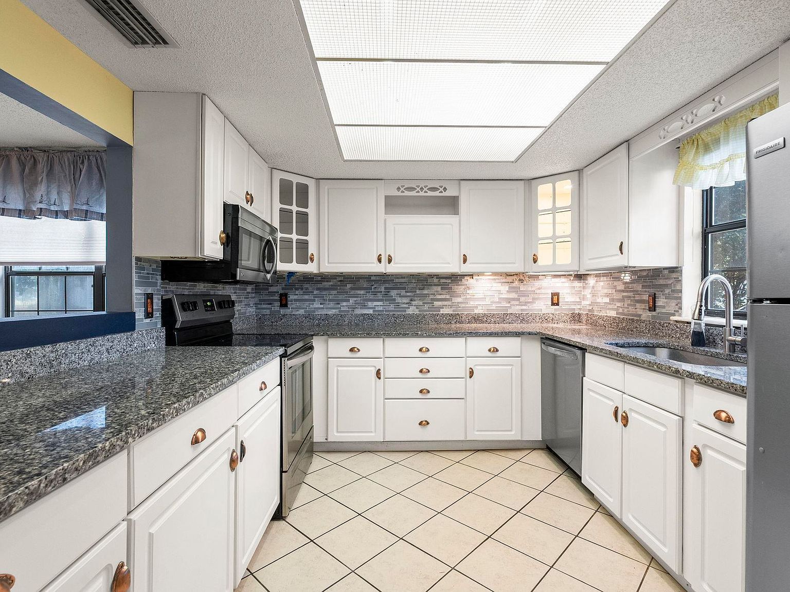 6658 Wisteria Dr Myrtle Beach, SC 29588 - Thumbnail 5