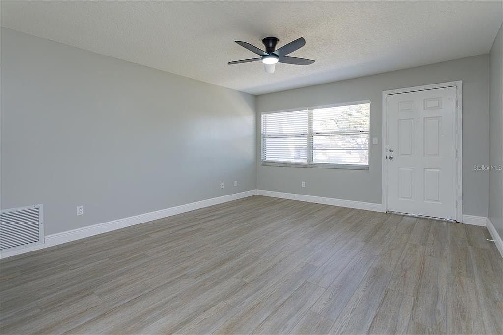 54-56 Bougainvillea Dr Debary, FL 32713 - Thumbnail 5