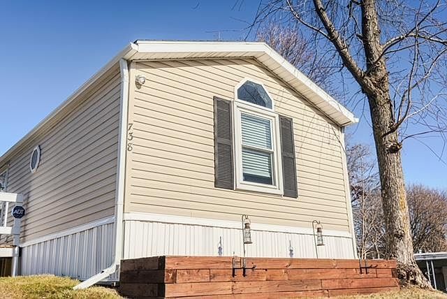 738 Charles Ln Stoughton, WI 53589 - Thumbnail 5