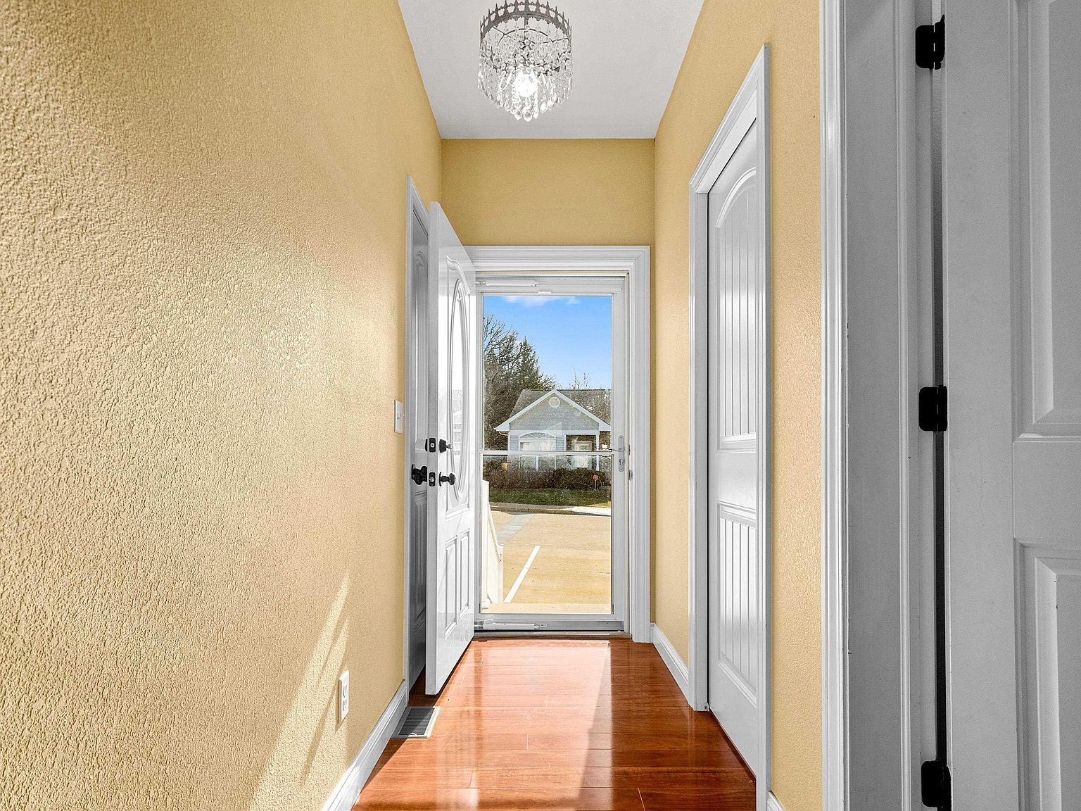 3403 King James Rd Peoria, IL 61615 - Thumbnail 5