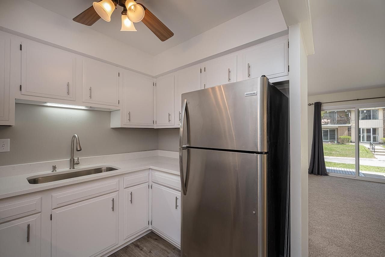 3408 S Taylor Ave APT 4 Milwaukee, WI 53207 - Thumbnail 5