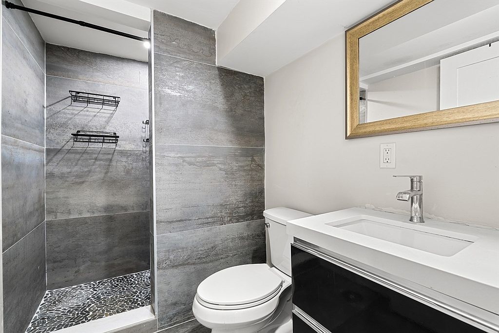 81 Chelsea St Everett, MA 02149 - Thumbnail 5