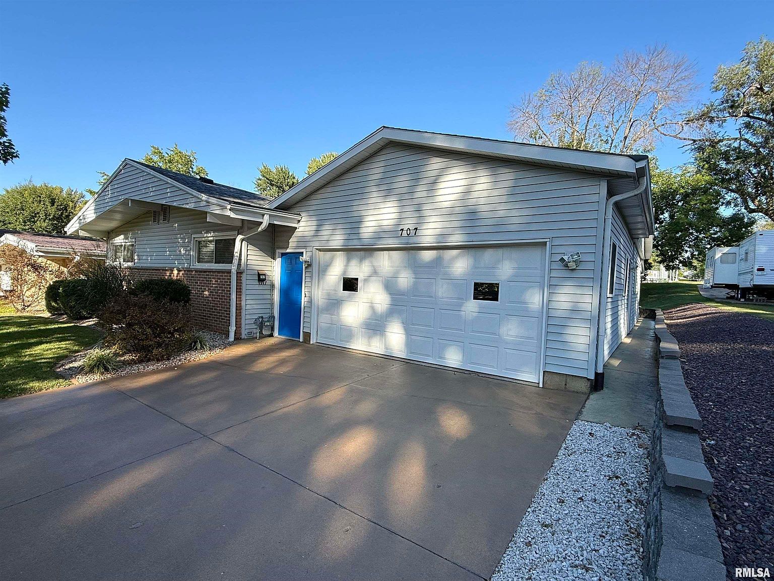 707 Edgewood Dr Quincy, IL 62301 - Thumbnail 5