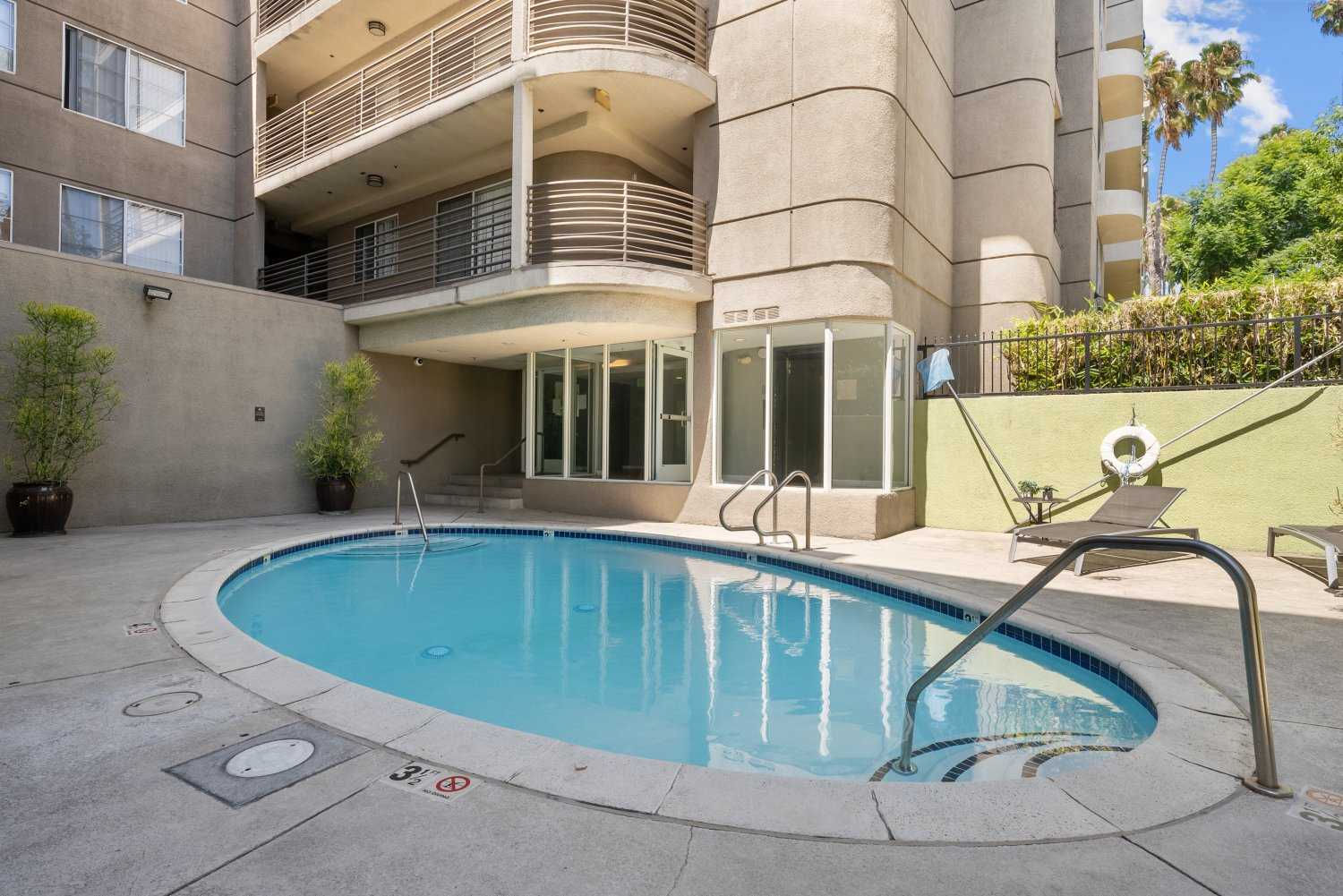 345 South Alexandria Avenue #304, Los Angeles, CA, USA, 90020 - Thumbnail 5