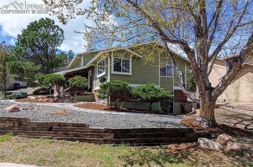 365 Waco Ct Colorado Springs, CO 80919 - Thumbnail 5