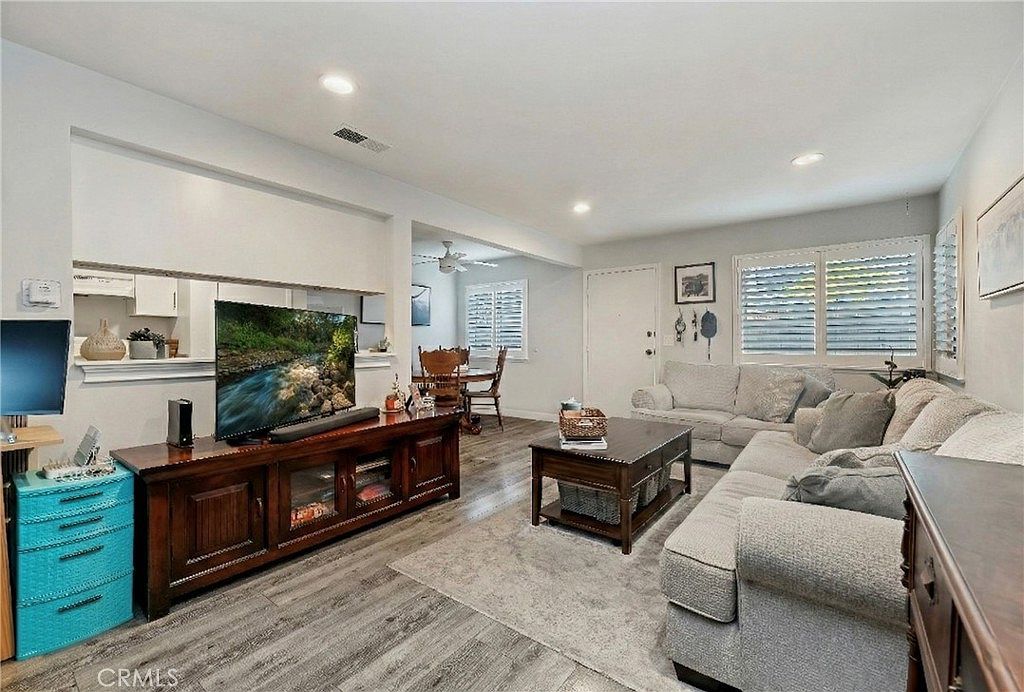 16406 Vista Roma Cir #115 Huntington Beach, CA 92649 - Thumbnail 5