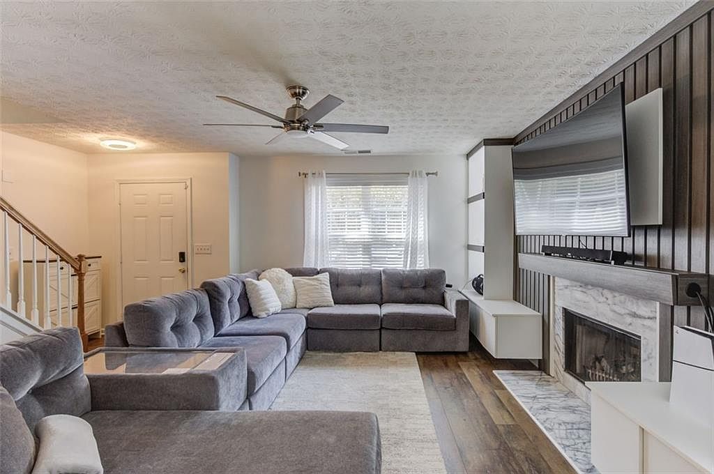 1811 Hayden Mill Ct Lawrenceville, GA 30043 - Thumbnail 5