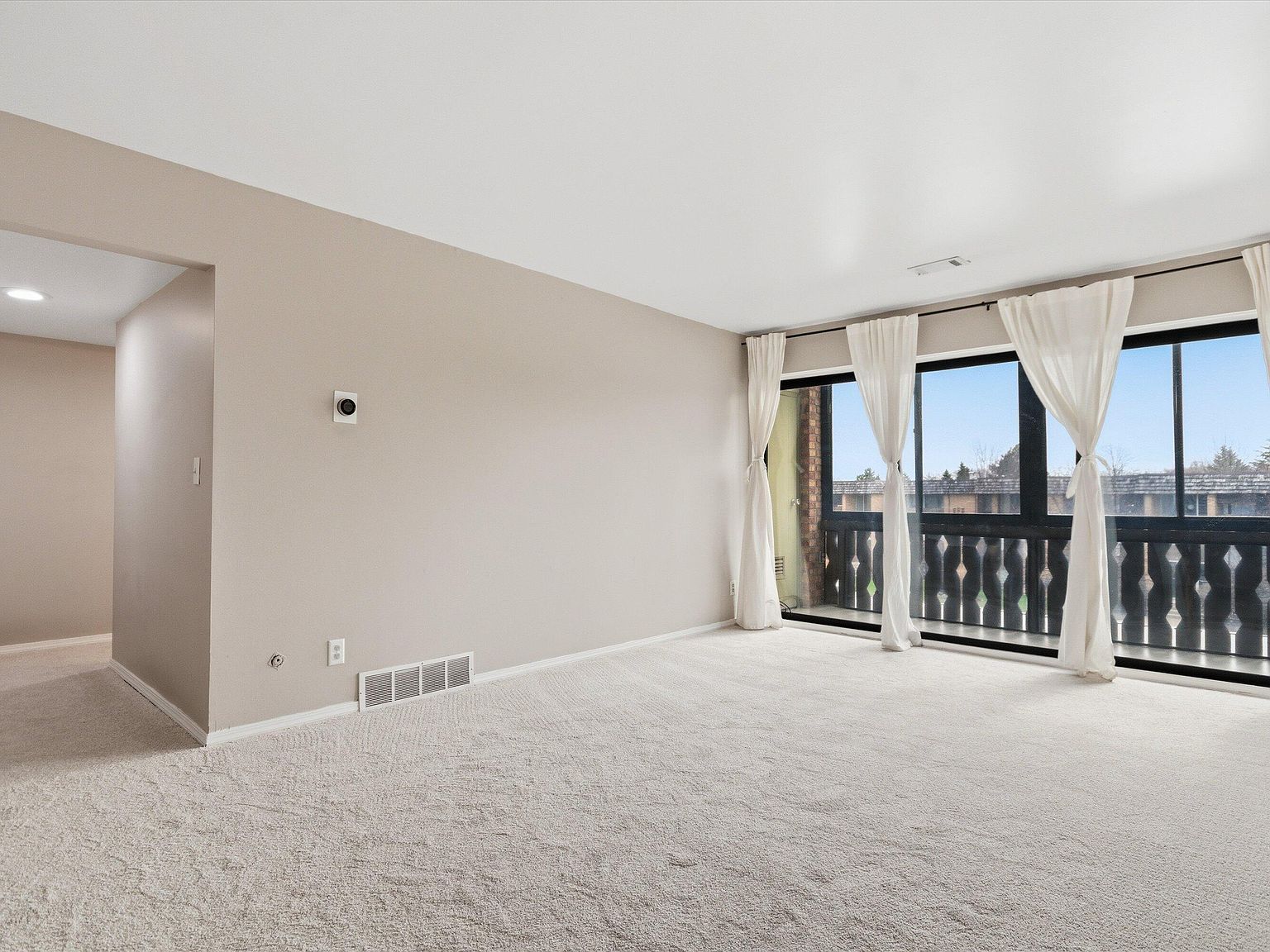 2106 Pauline Blvd APT 201 Ann Arbor, MI 48103 - Thumbnail 5