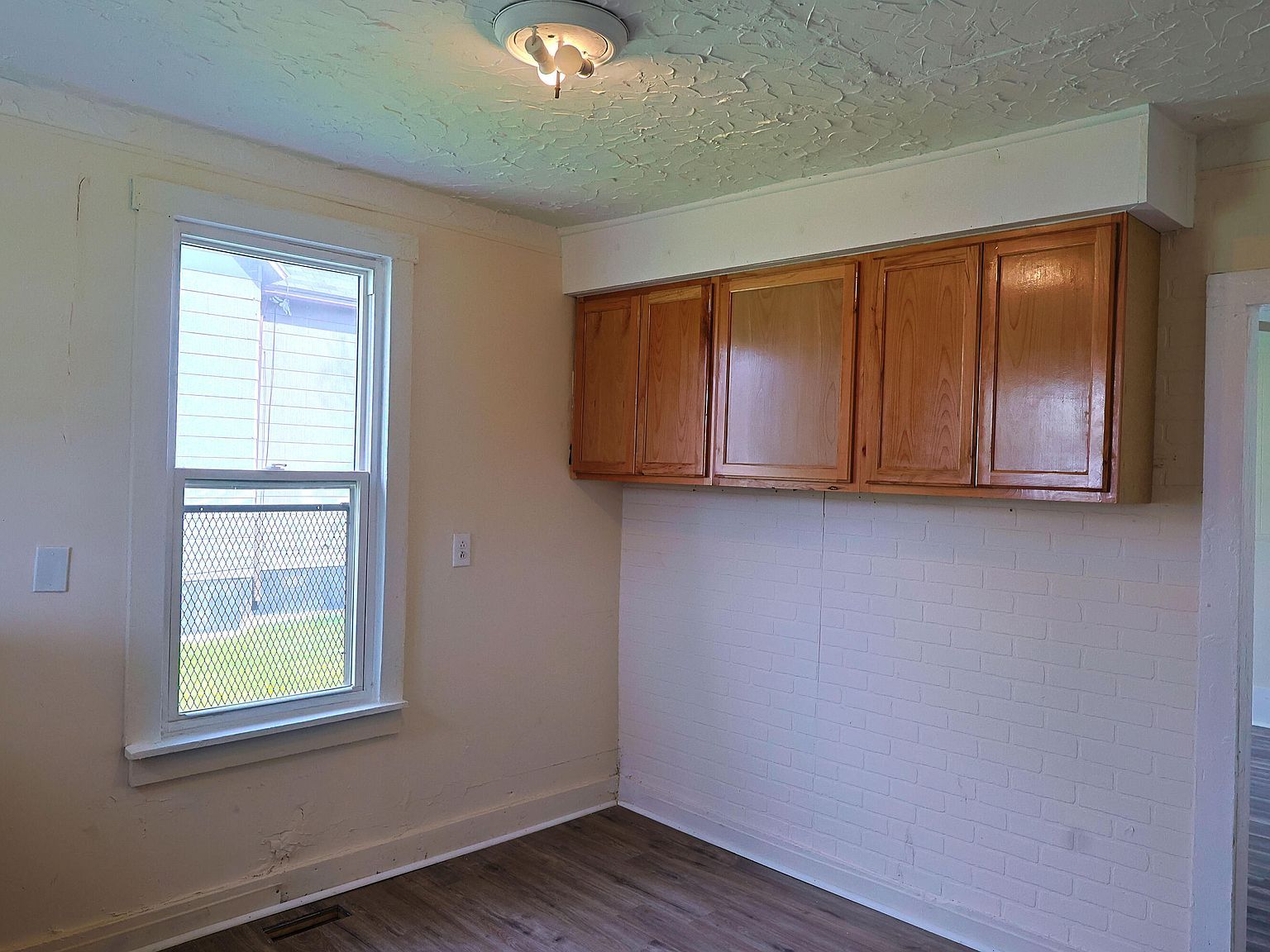 28 E Henry St Detroit, MI 48218 - Thumbnail 5
