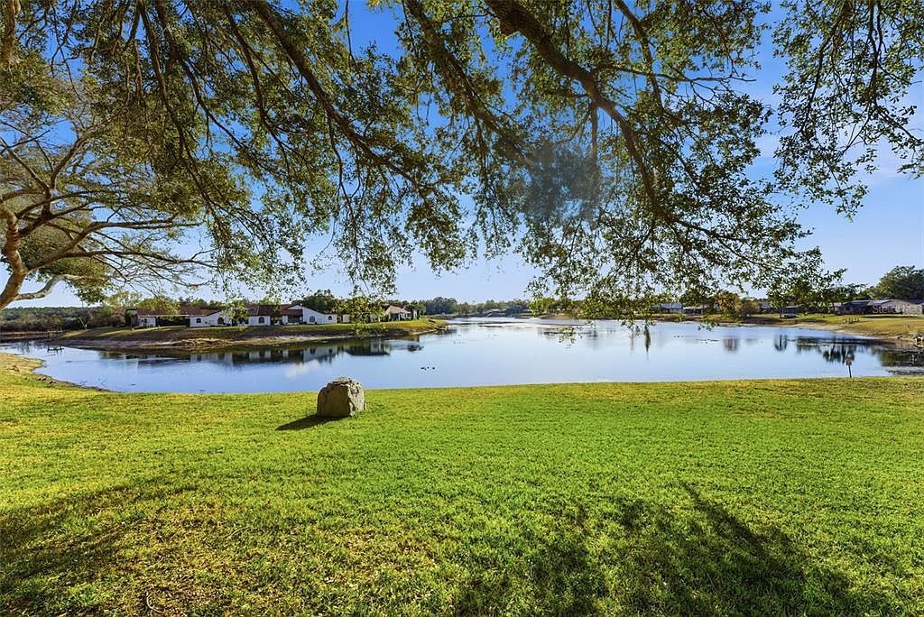 7406 Heather Walk Dr Weeki Wachee, FL 34613 - Thumbnail 5