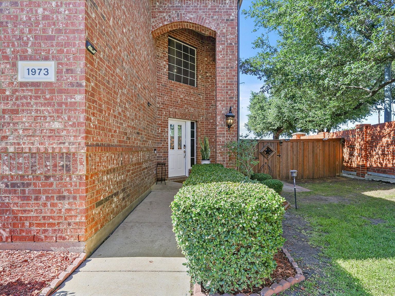 1973 Garrison Way Garland, TX 75040 - Thumbnail 5