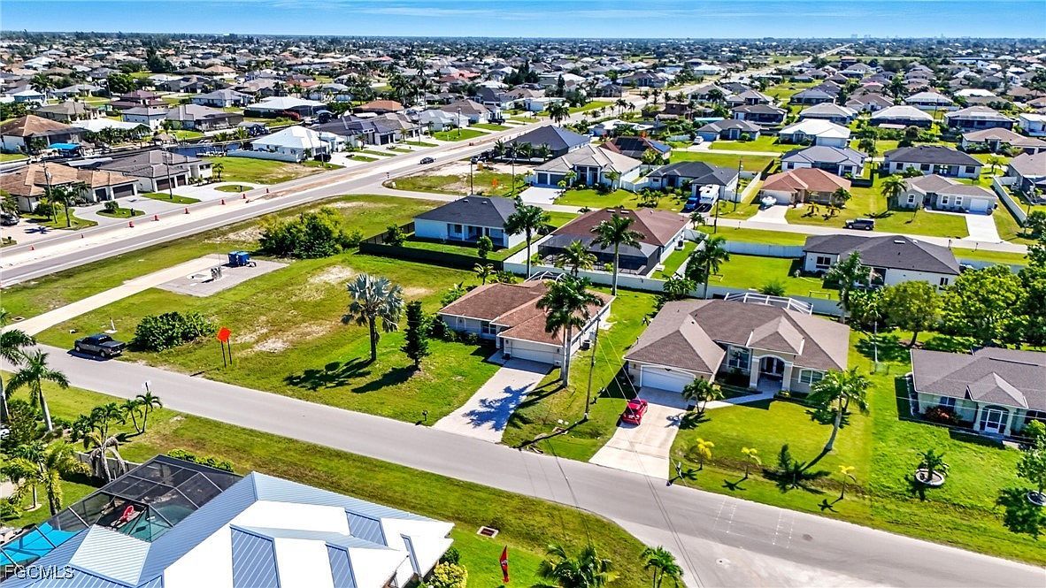 9 SW 37th Pl Cape Coral, FL 33991 - Thumbnail 5