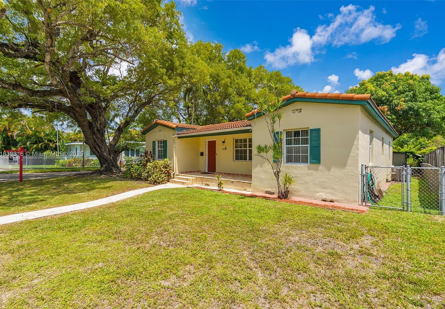 1941 SW 18th St Miami, FL 33145 - Thumbnail 5