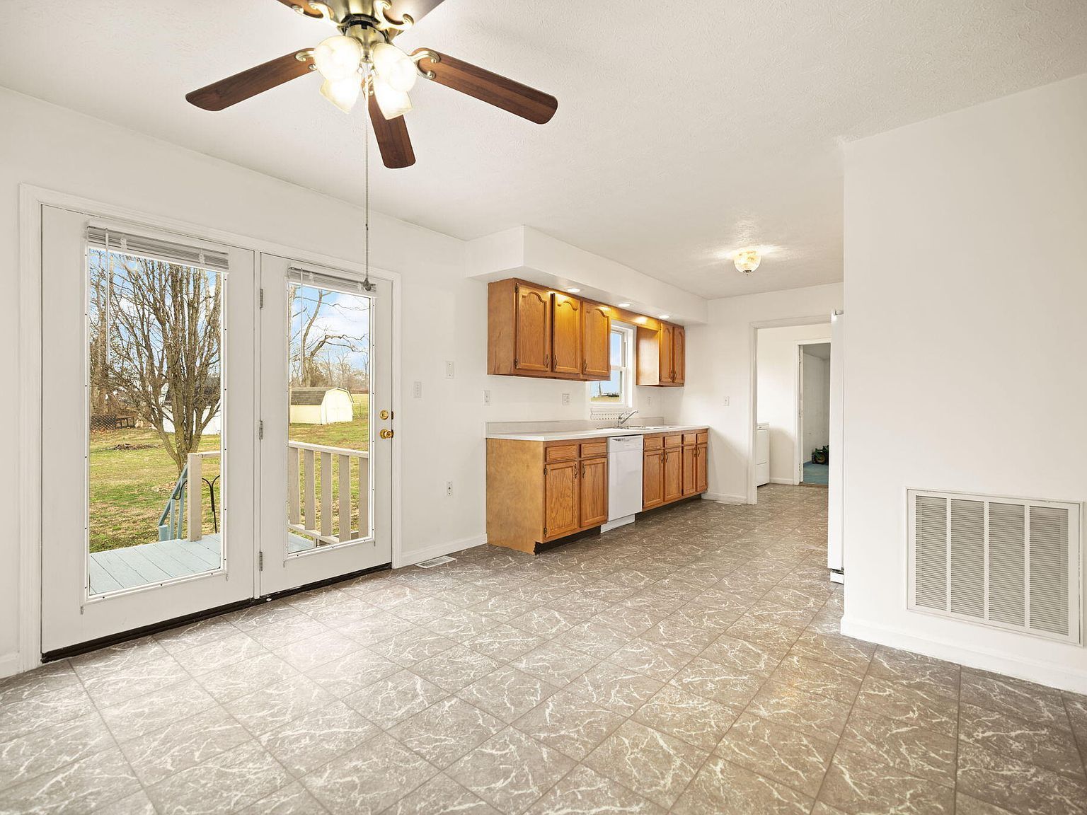 124 Blake Dr Jeffersonville, KY 40337 - Thumbnail 5