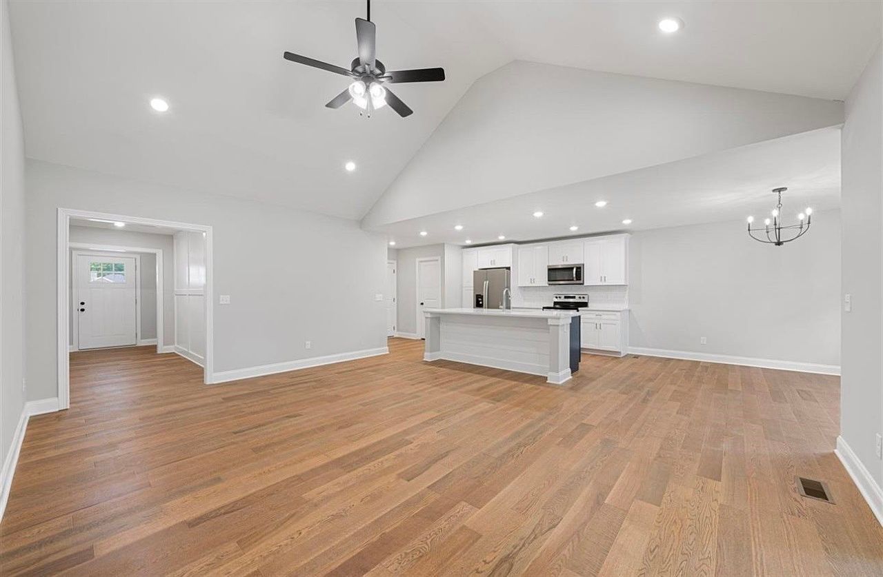 644 Pleasant Meadow Cir Bowling Green, KY 42104 - Thumbnail 5