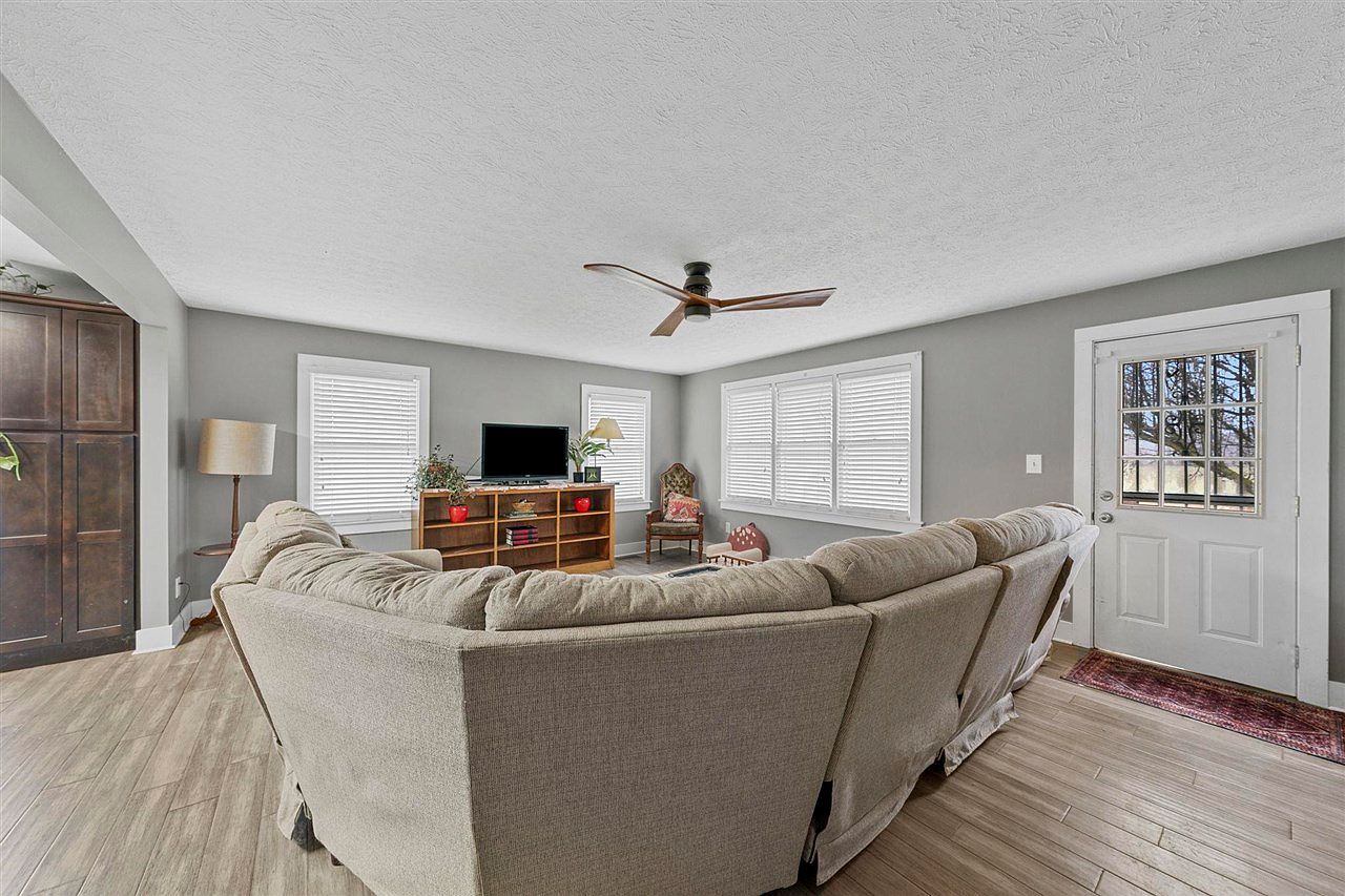 267 Morgantown Rd Brownsville, KY 42210 - Thumbnail 5