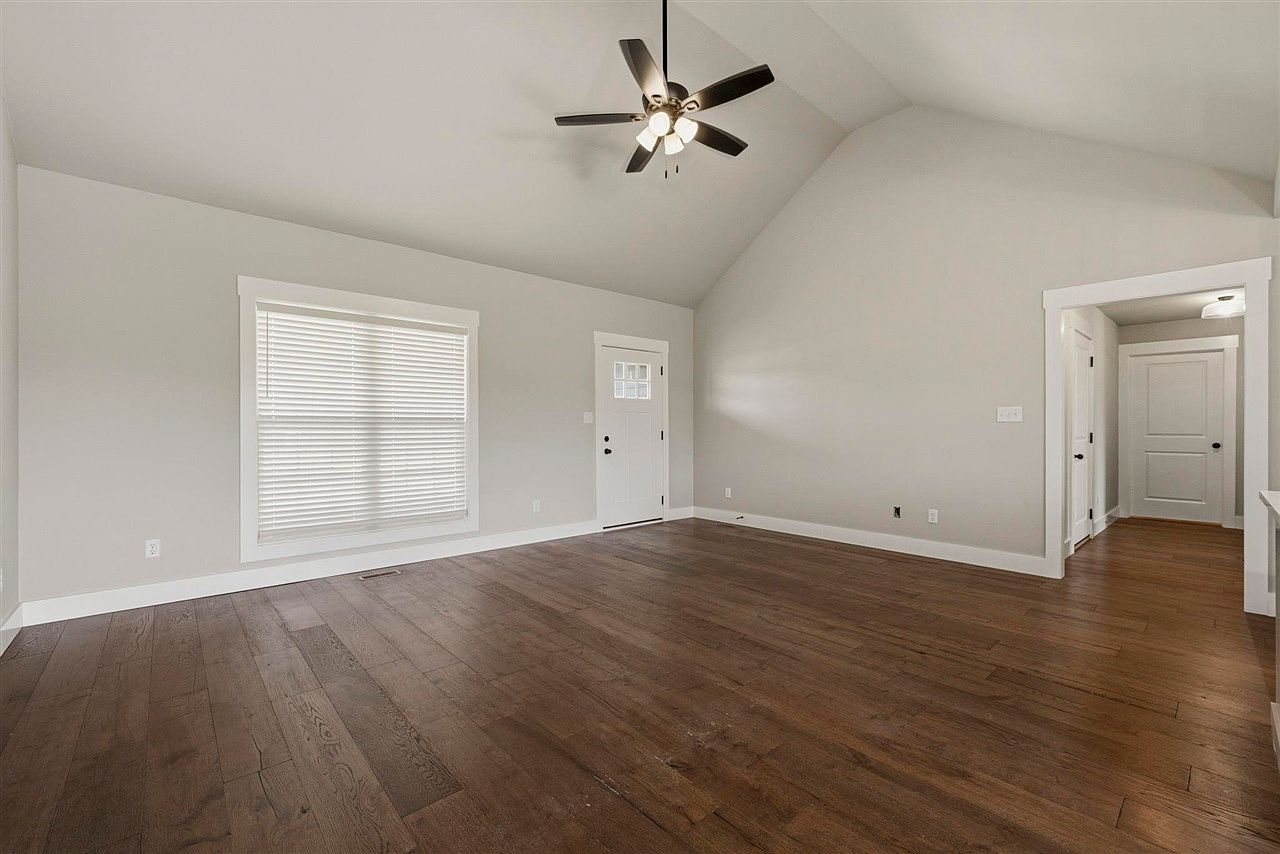 304 Greenbriar Ln Smiths Grove, KY 42171 - Thumbnail 5
