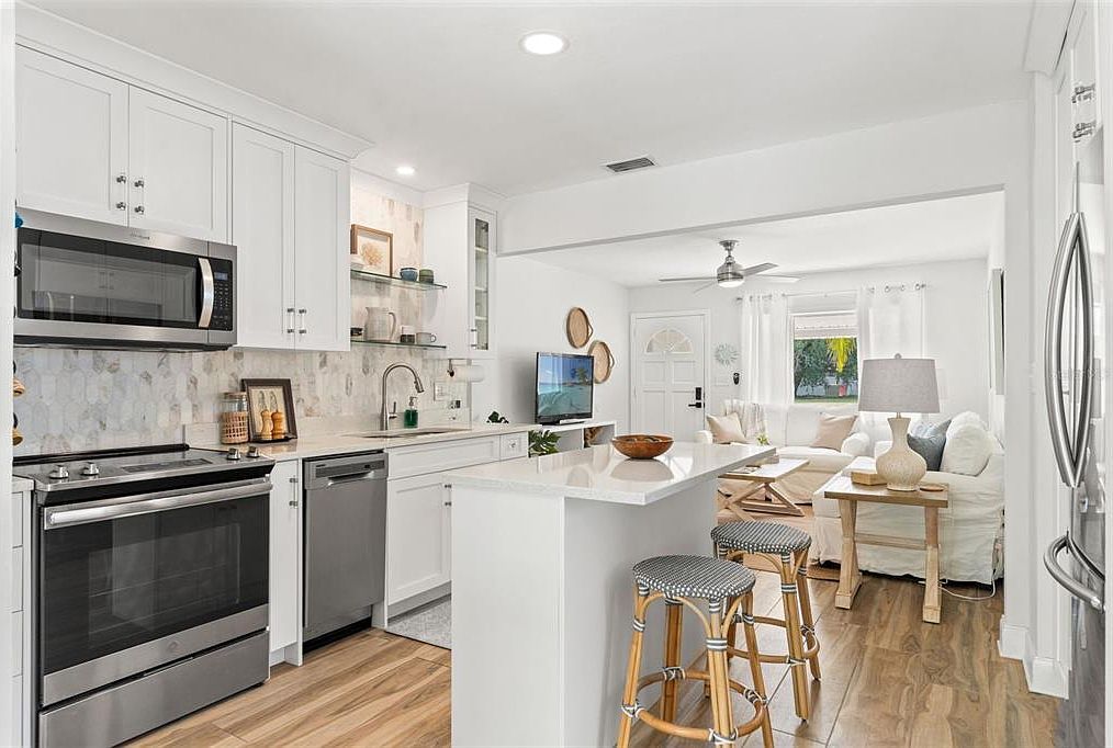 2612 46th St S Gulfport, FL 33711 - Thumbnail 5