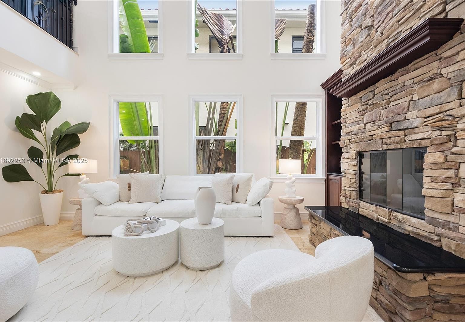 4065 Battersea Rd Miami, FL 33133 - Thumbnail 5