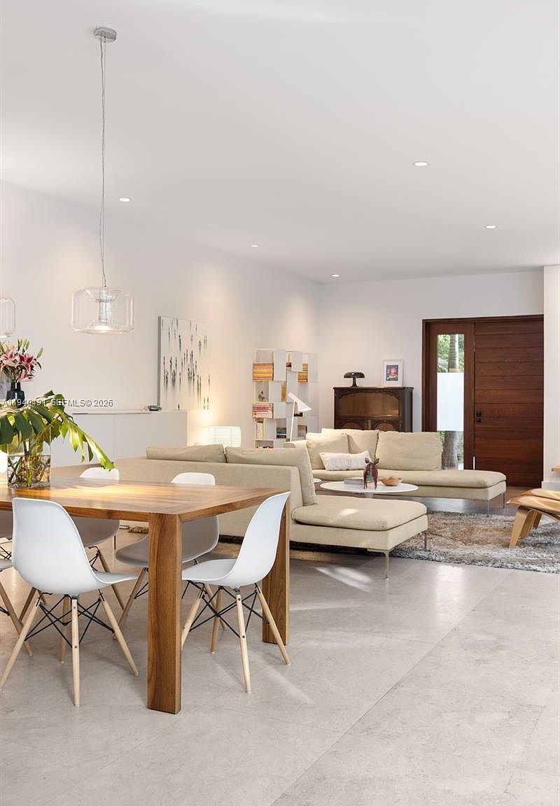 3655 Avocado Ave Miami, FL 33133 - Thumbnail 5