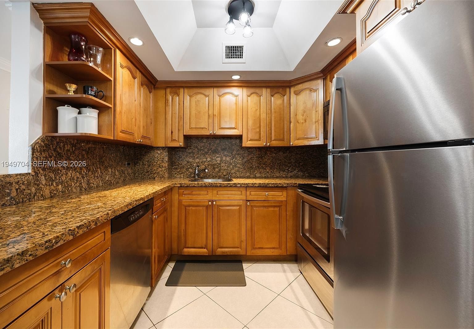 7441 Wayne Ave APT 2B Miami Beach, FL 33141 - Thumbnail 5