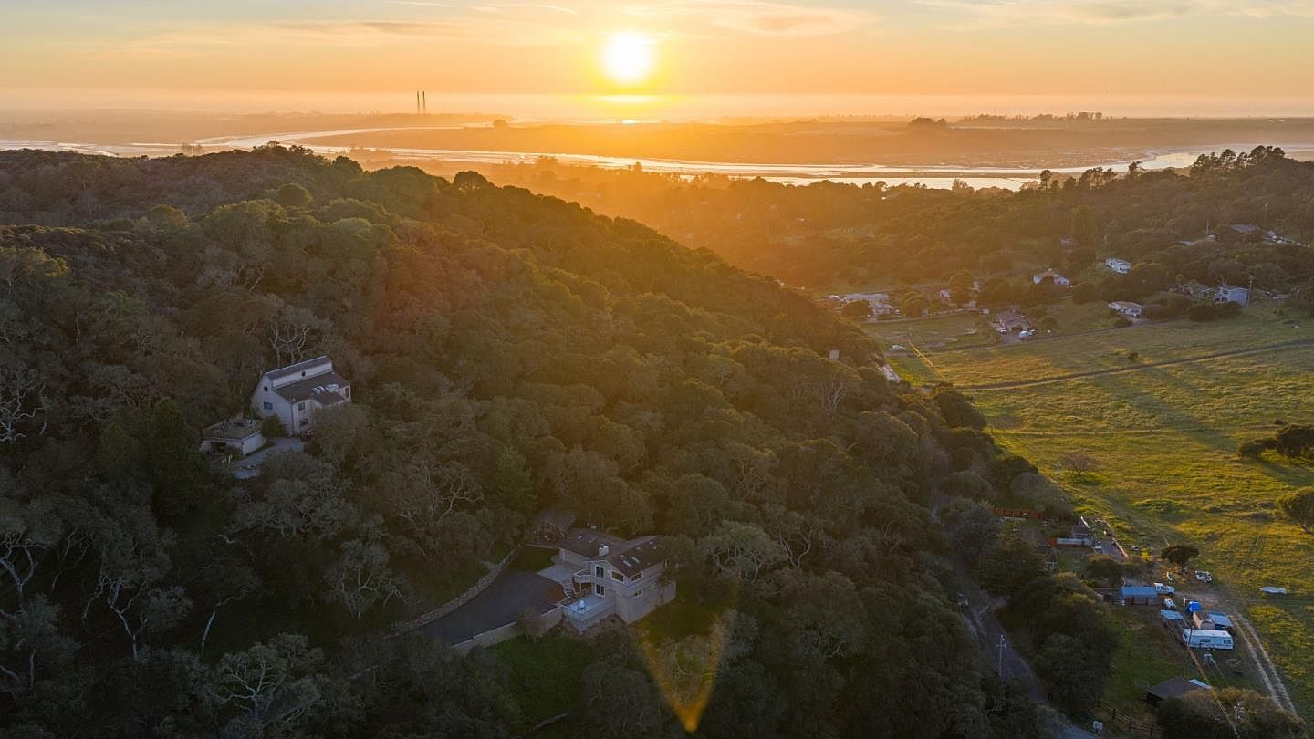 280 Hidden Valley Rd Royal Oaks, CA 95076 - Thumbnail 5