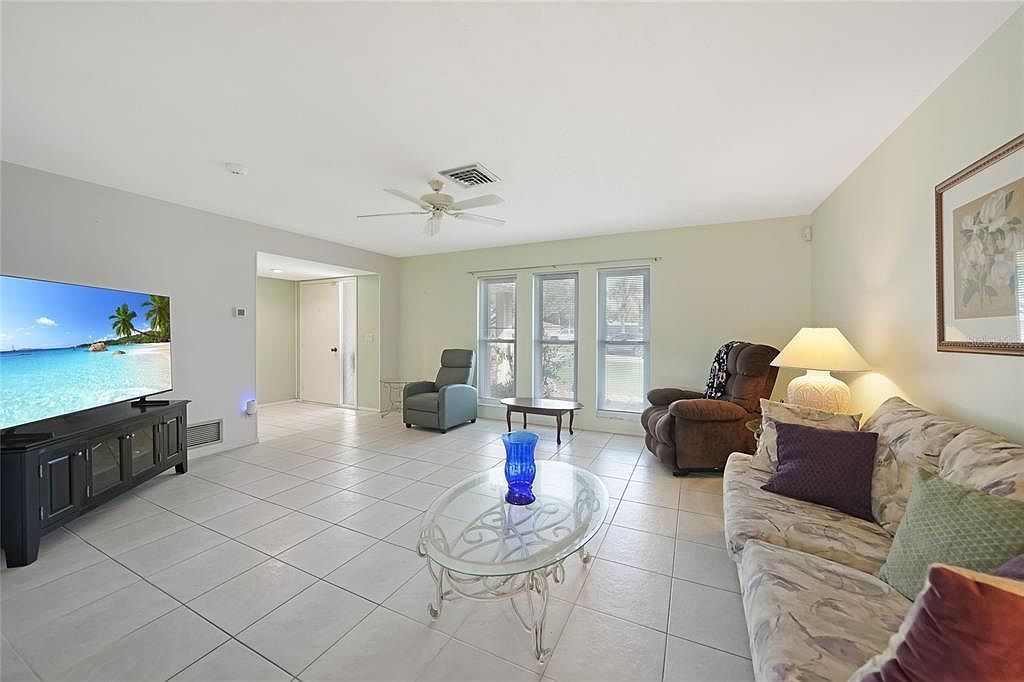 475 Whippoorwill Dr Venice, FL 34293 - Thumbnail 5