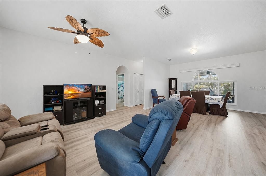 1691 S Chamberlain Blvd North Port, FL 34286 - Thumbnail 5