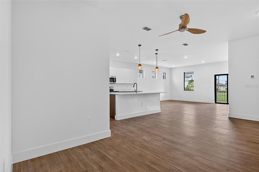 1018 Marlin Dr Punta Gorda, FL 33950 - Thumbnail 5