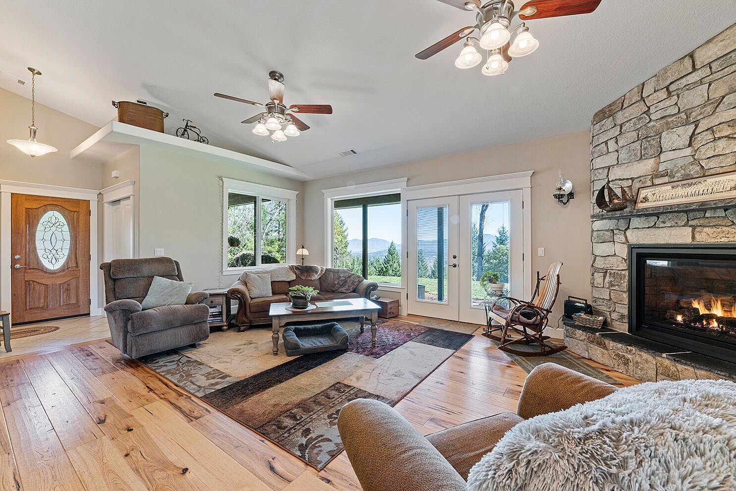 1095 Ingalls Ln Wilderville, OR 97543 - Thumbnail 5