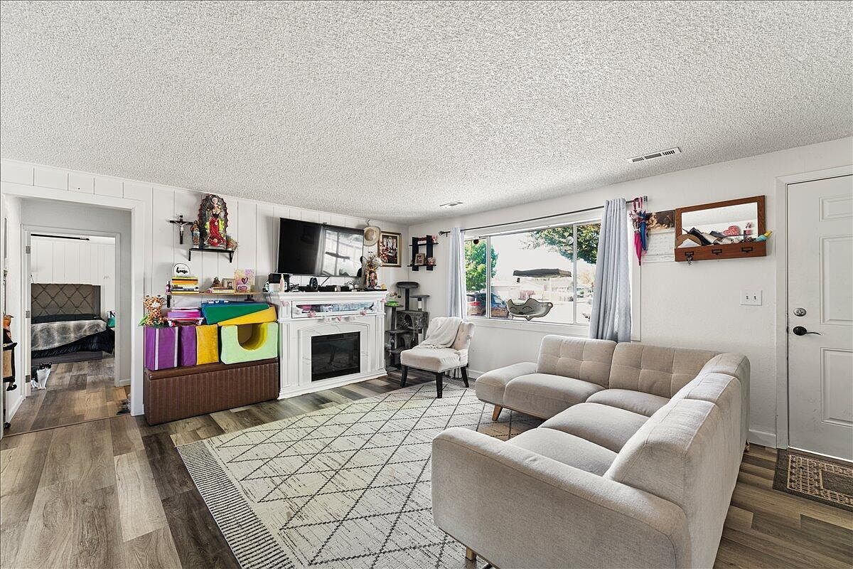 3093 Via Verde Cir White City, OR 97503 - Thumbnail 5