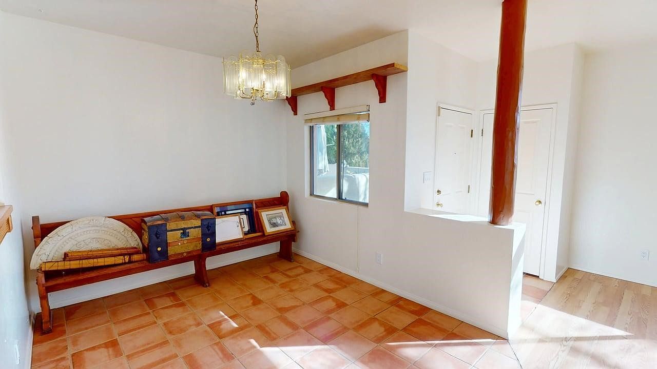 3912 Los Milagros Santa Fe, NM 87507 - Thumbnail 5